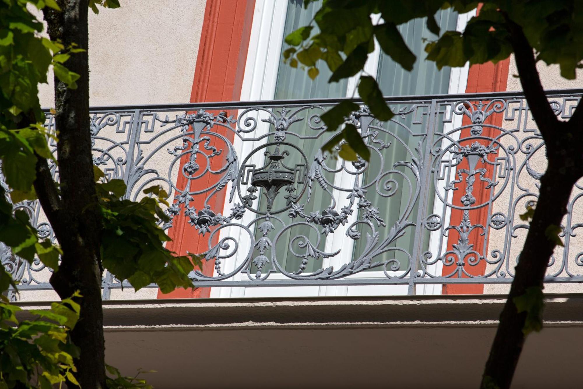 Hotel Arverna Vichy - Clt'Hotel Eksteriør bilde